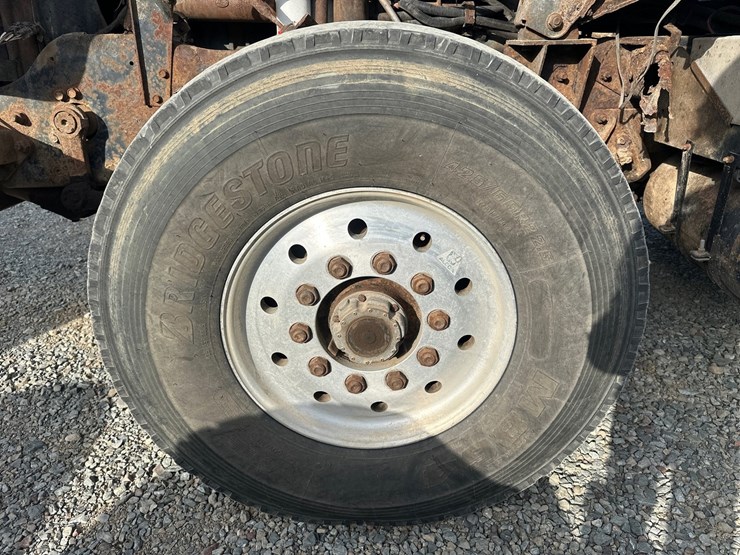 1994-mack-cl713-image-69