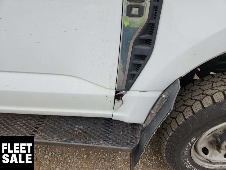 2023-ford-f350-image-37