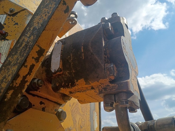 2021-new-holland-ts6.110-image-61