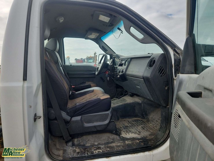 2011-ford-f450-image-14