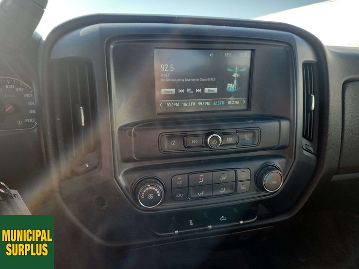 2017-chevrolet-silverado-1500-image-22