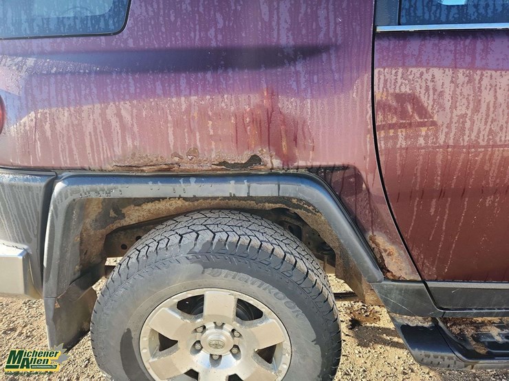 2007-toyota-fj-cruiser-image-29
