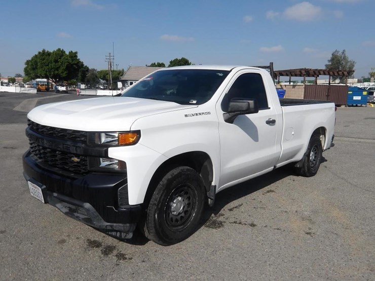 2019-chevrolet-silverado-1500-image-2