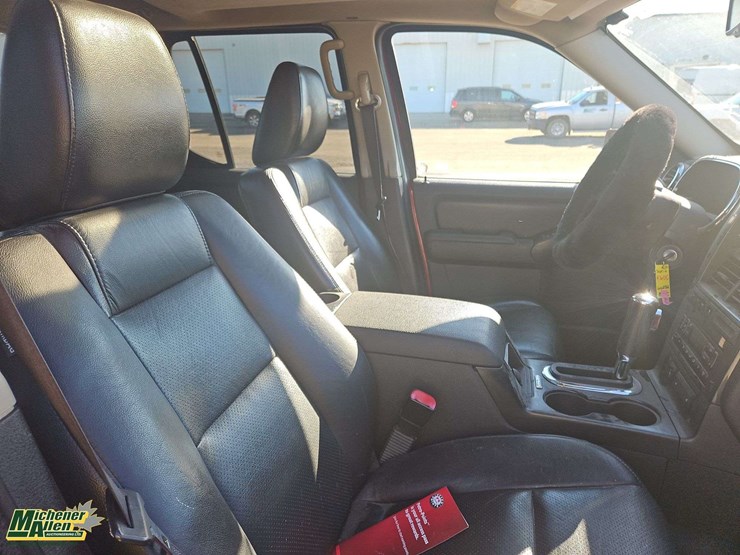 2009-ford-explorer-sport-trac-image-18