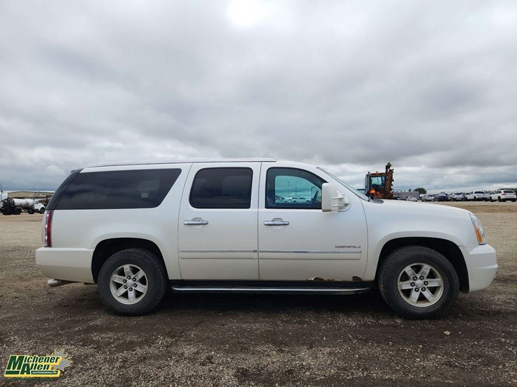 2014-gmc-yukon-xl-denali-image-7