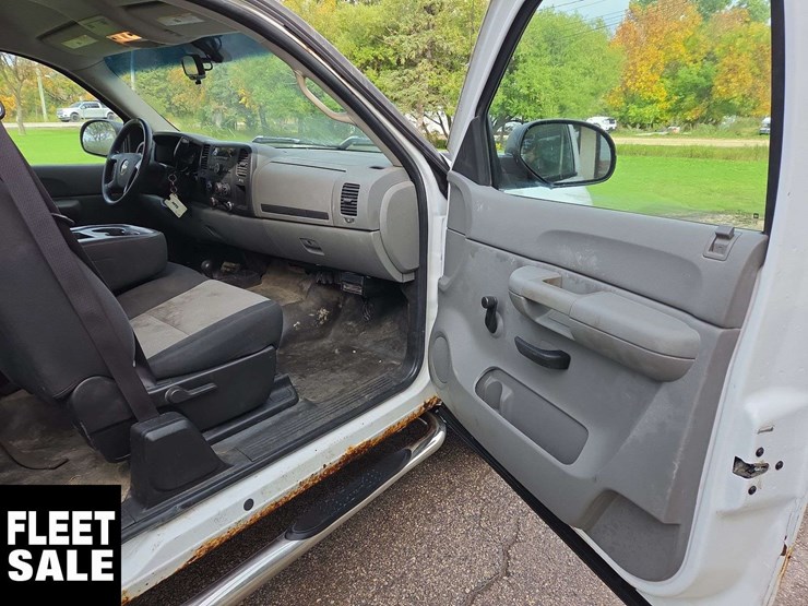2008-chevrolet-silverado-1500-image-25
