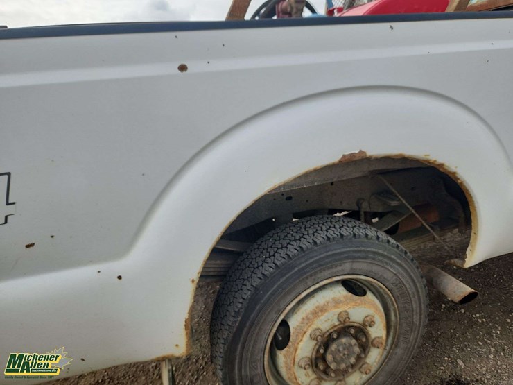 2011-ford-f250-image-37