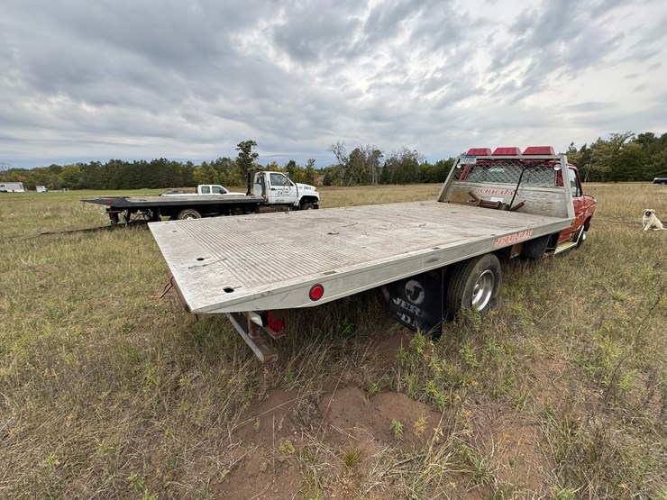 ford-f350-xl-image-5