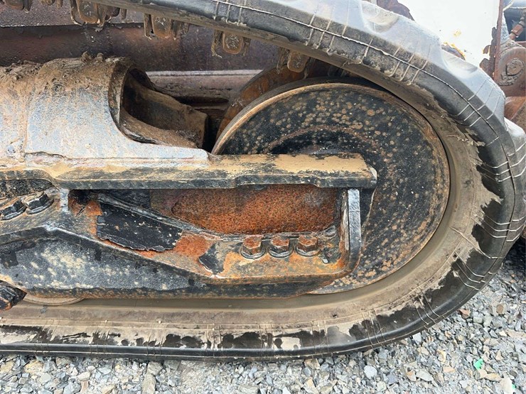 2019-bobcat-t595-image-13