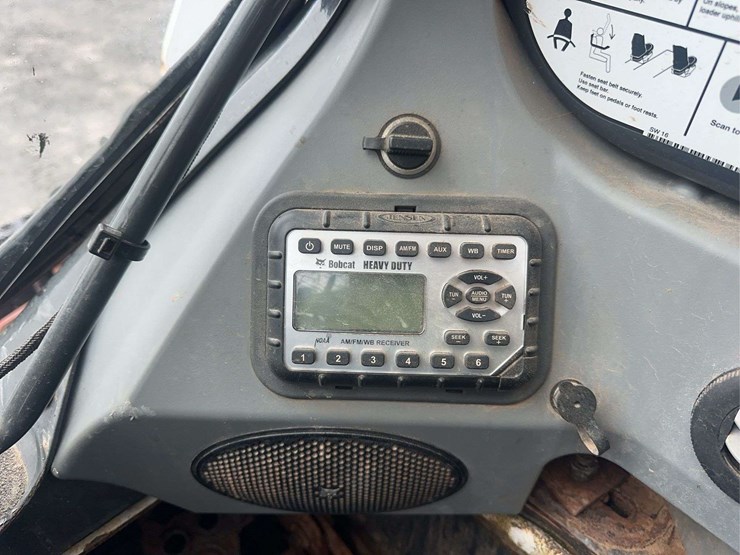 2019-bobcat-t595-image-24