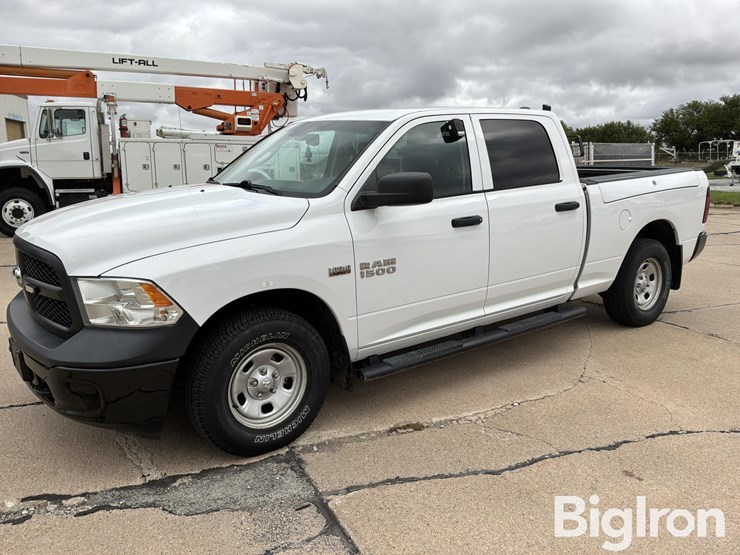 2017-dodge-1500-image-1