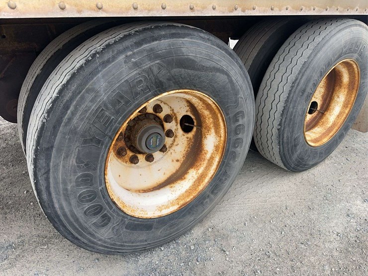 2012-great-dane-van-trailer-image-9