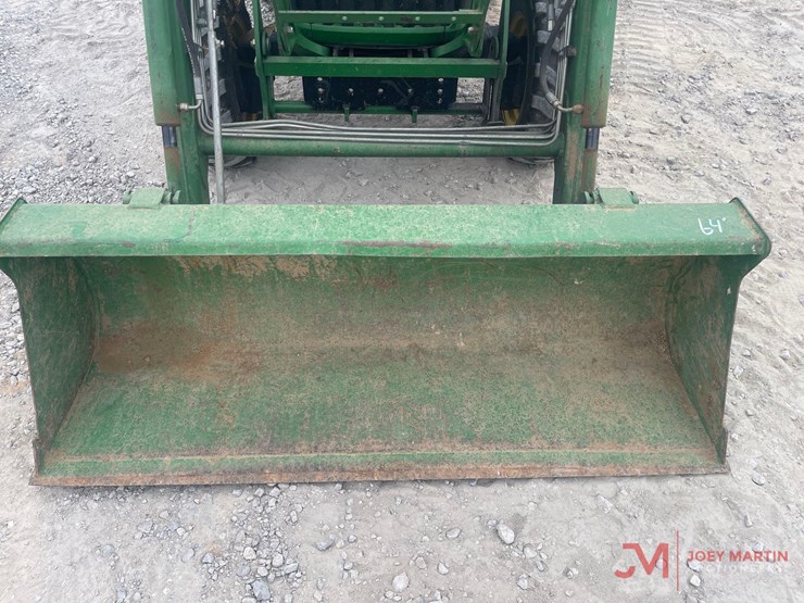 john-deere-3320-image-13