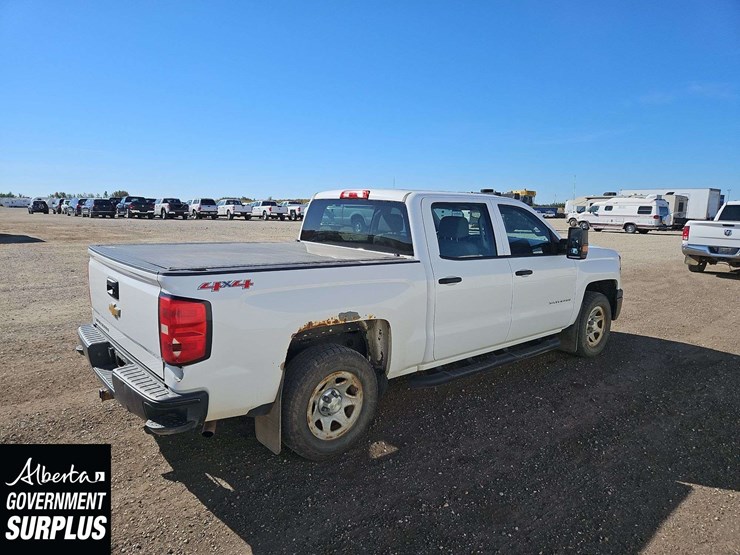 2015-chevrolet-silverado-1500-image-4