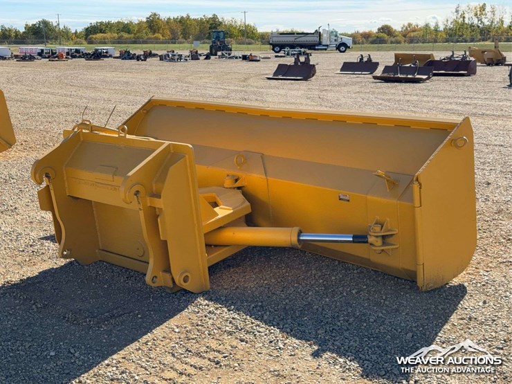 falls-hdr-12a-12-ft.-hydraulic-reversible-snow-plow-image-3