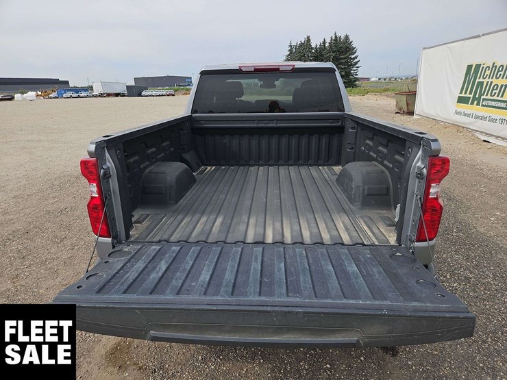 2023-chevrolet-silverado-1500-image-15