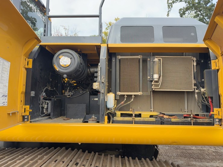 2016-deere-300g-lc-image-31