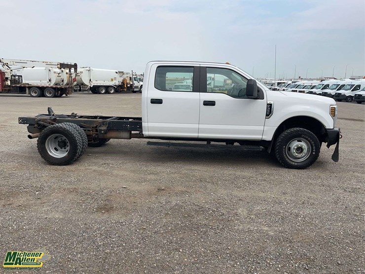 2019-ford-f350-image-7