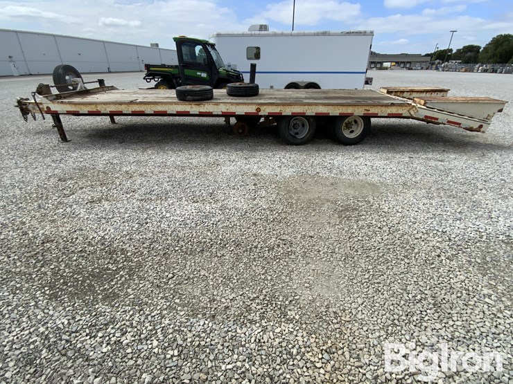 2002-felling-de-292-tri/a-flatbed-trailer-for-parts-image-8