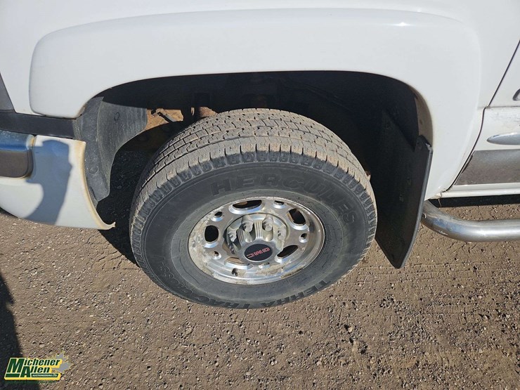gmc-sierra-2500hd-image-9