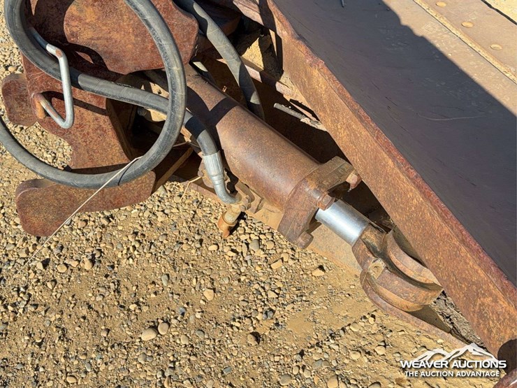 excavator-hydraulic-chuck-blade-image-5