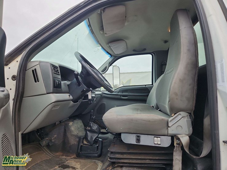 2008-ford-f750-image-13