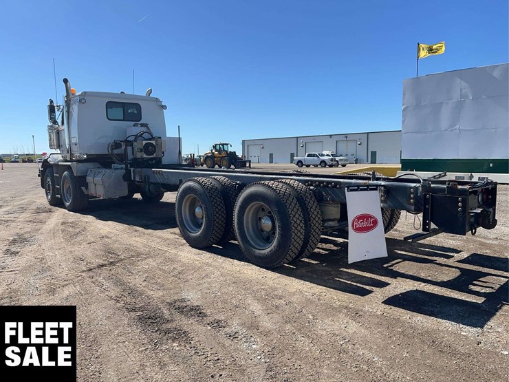 2018-western-star-4900-image-3