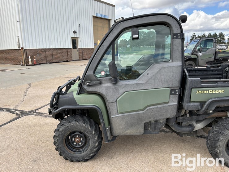 2016-john-deere-gator-image-10
