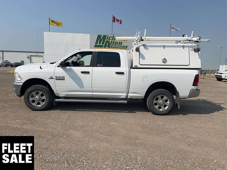 2015-dodge-2500-image-5
