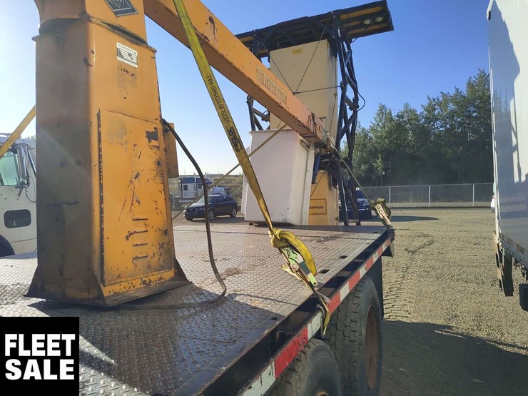2003-sterling-lt8500-image-21