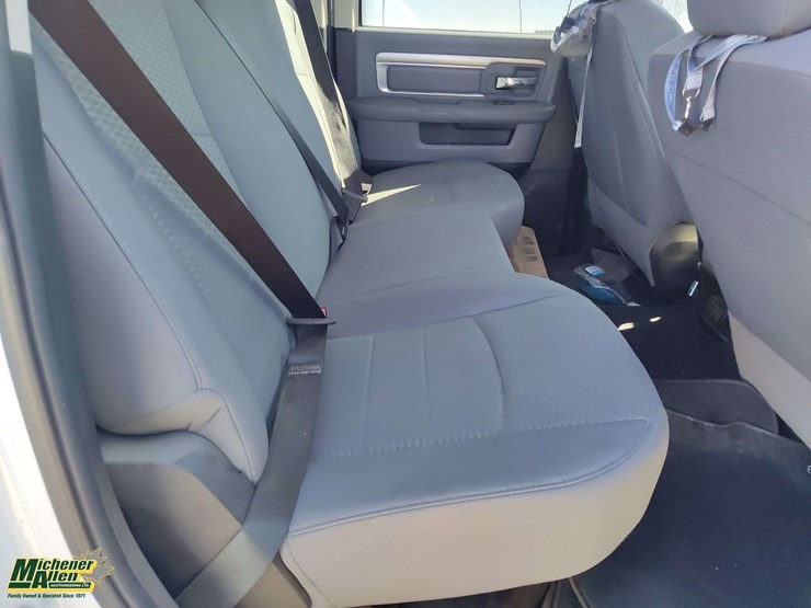 2014-dodge-1500-image-14