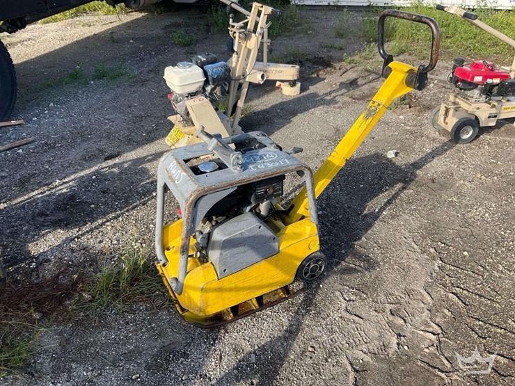 walk-behind-vibratory-plate-compactor-image-3