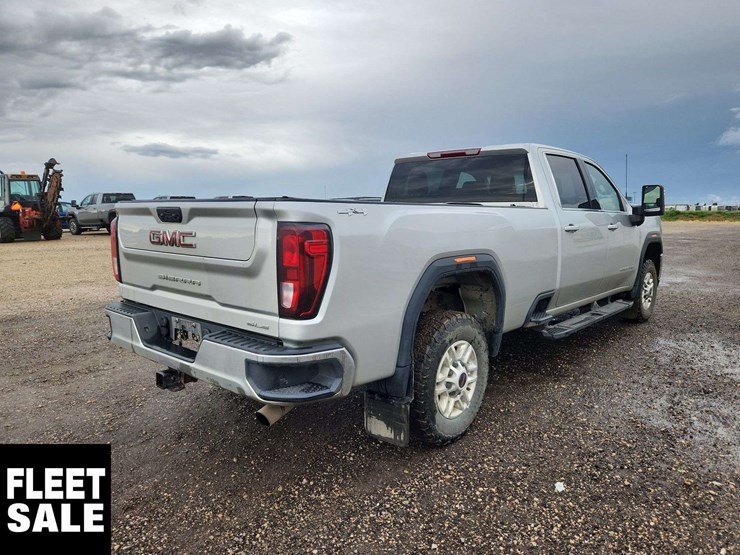 2023-gmc-sierra-2500hd-image-4