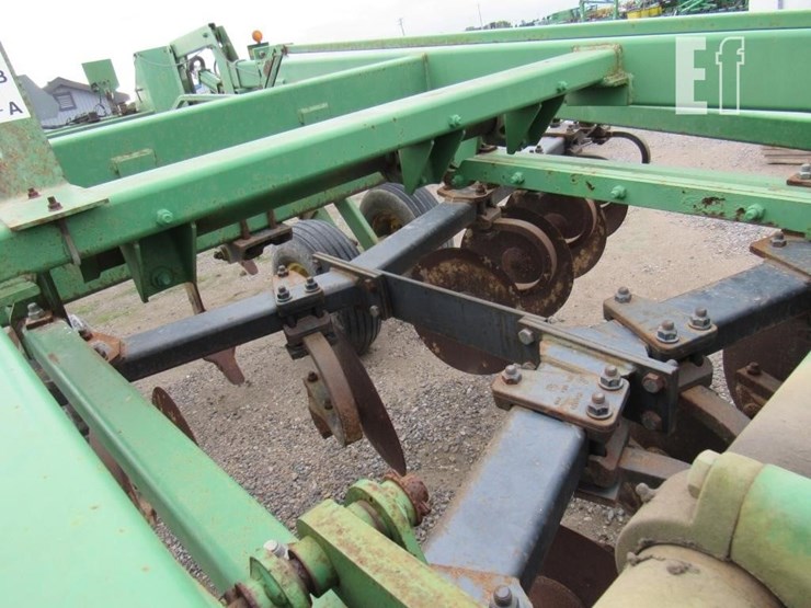 john-deere-2700-image-2