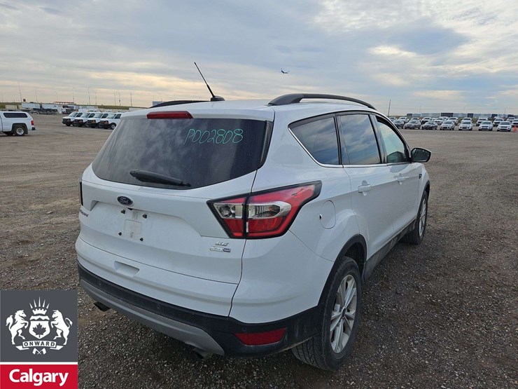 2017-ford-escape-se-image-4