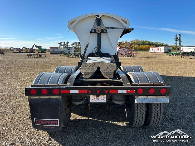 2015-doepker-sd17799-l-t/a-side-dump-trailer-image-5