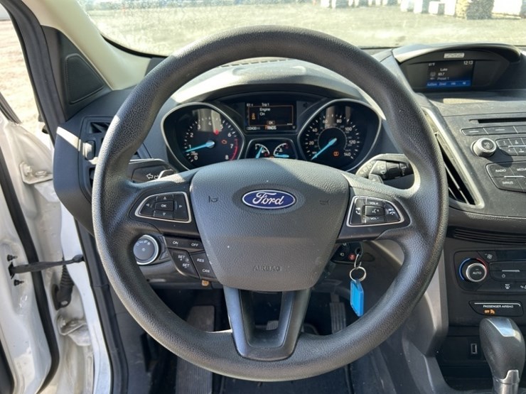 2017-ford-escape-image-19