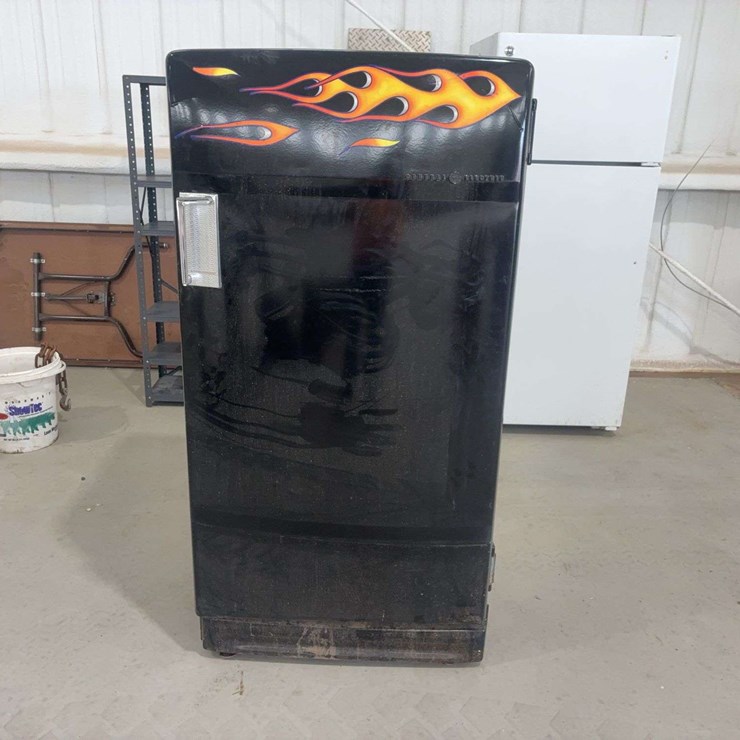 GE Vintage Fridge