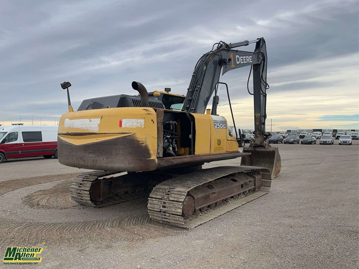 2011-deere-250g-lc-image-5