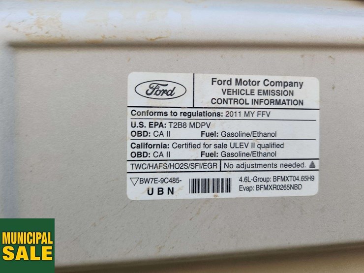 2011-ford-cargo-image-25