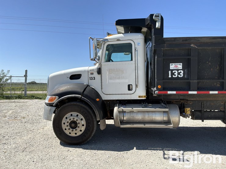 2008-peterbilt-340-image-10
