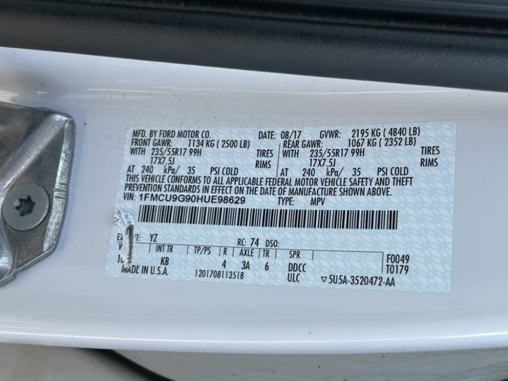 2017-ford-escape-image-12