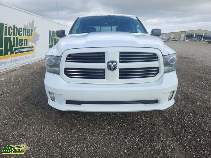 2013-dodge-1500-image-8