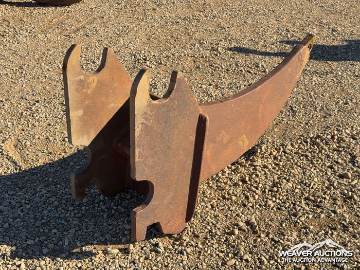 excavator-q/c-ripper-attachment-image-3