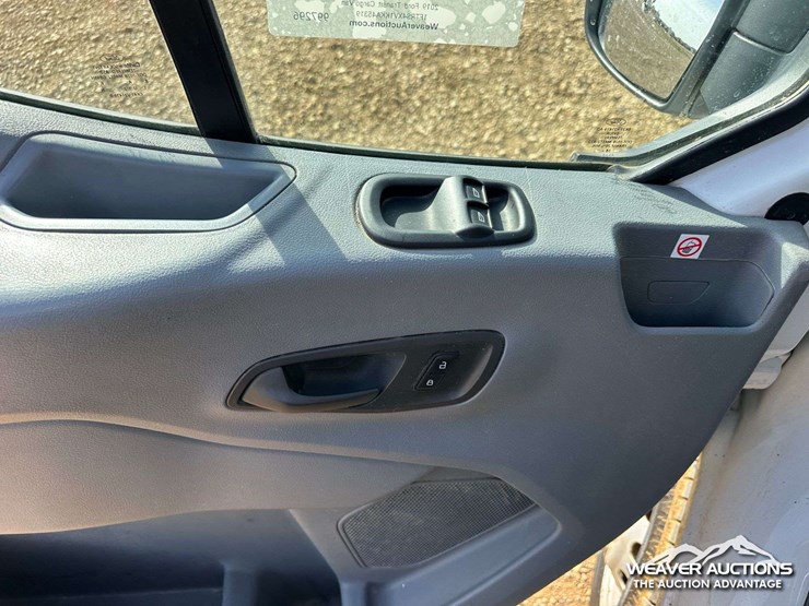 2019-ford-transit-image-27