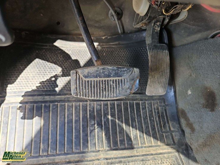 2006-ford-f550-image-22