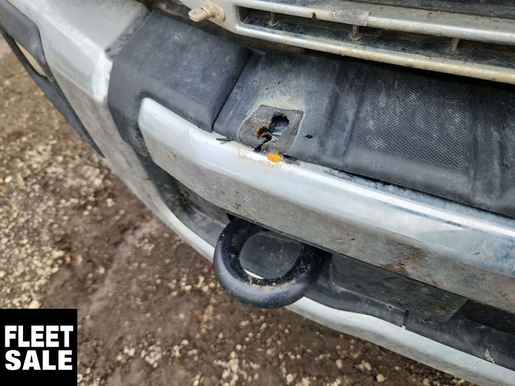 2021-ford-f550-image-44