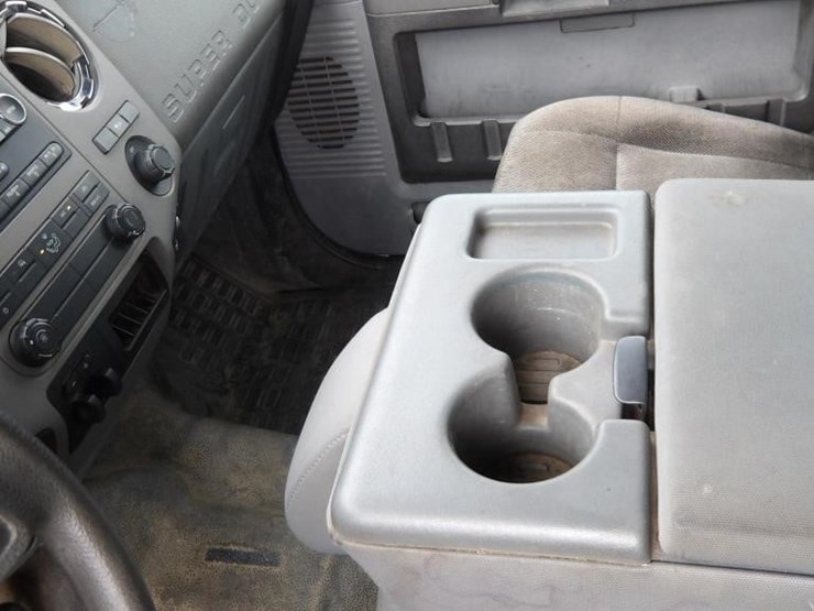 2011-ford-f350-image-23