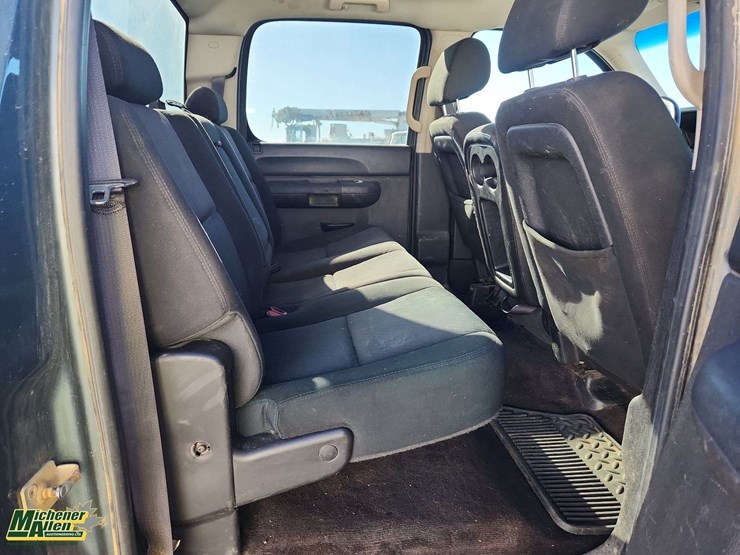 2012-chevrolet-silverado-1500-image-15