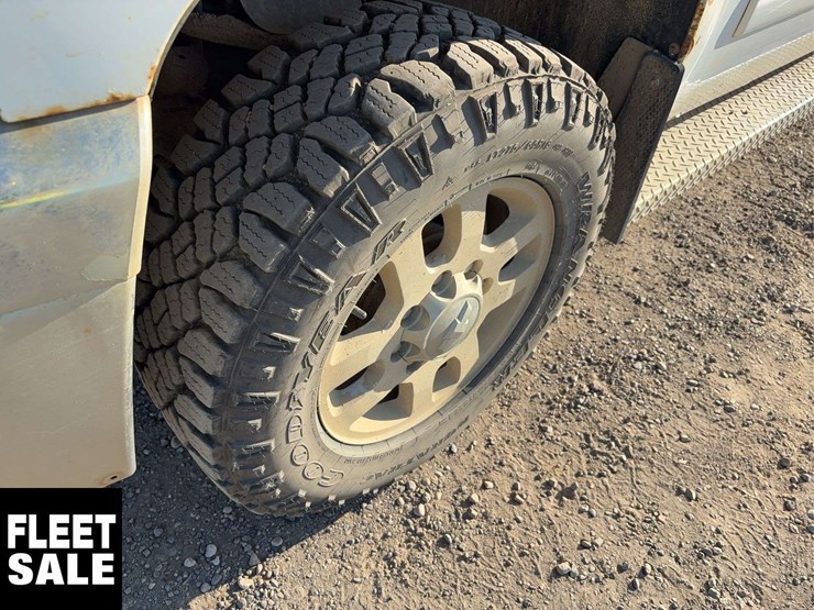 2011-chevrolet-silverado-2500hd-image-9